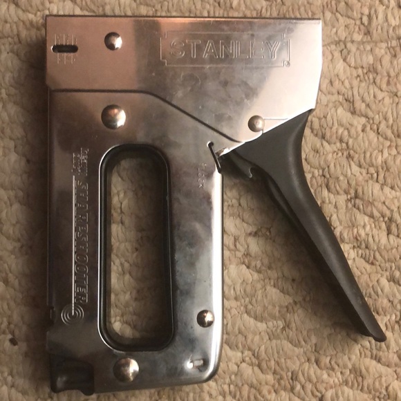 Stanley heavy duty sharp shooter staple gun - Picture 1 of 1